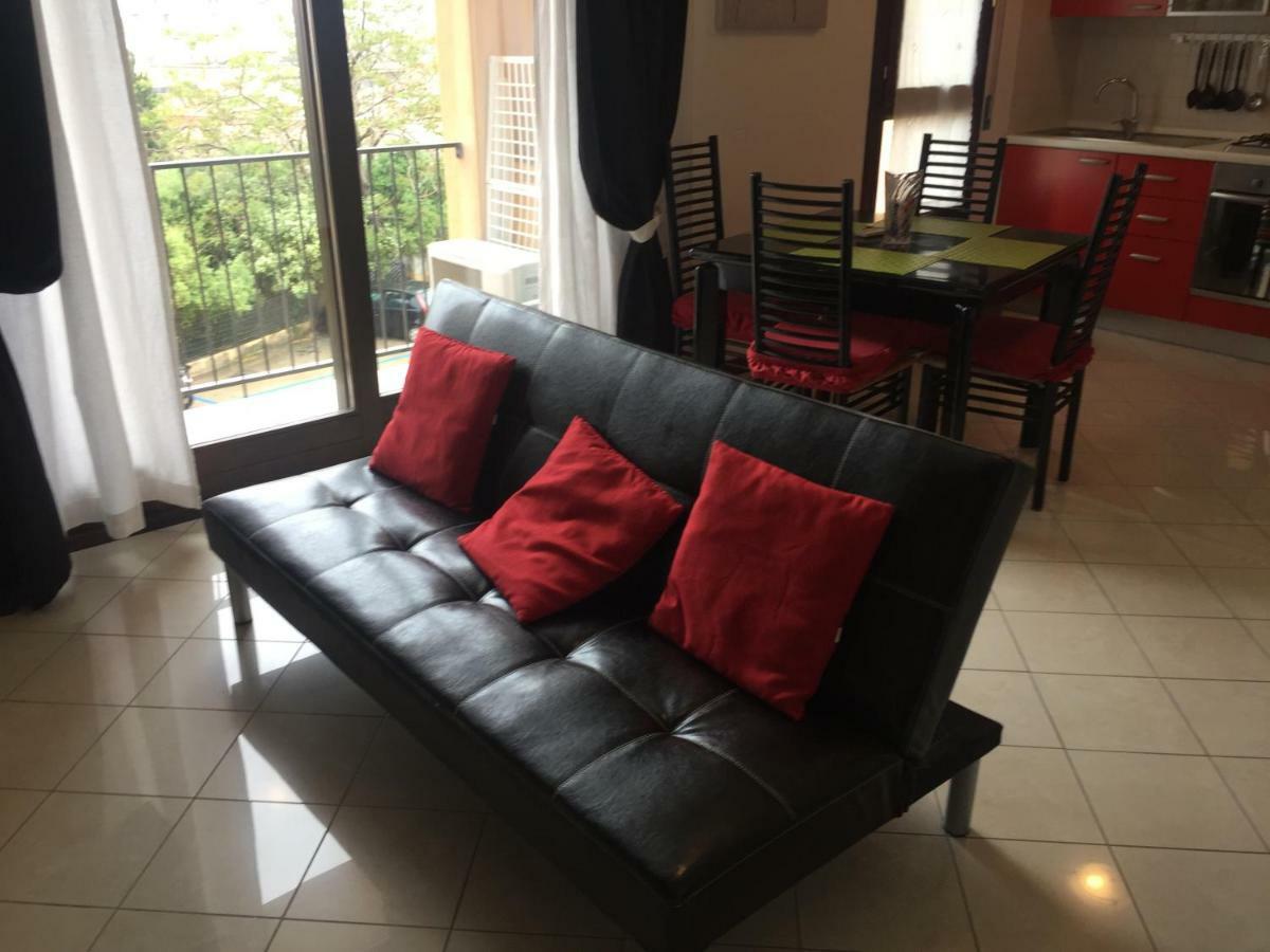 Via Acquedotto N. 66, Condominio "Le Piramidi" Olbia Buitenkant foto
