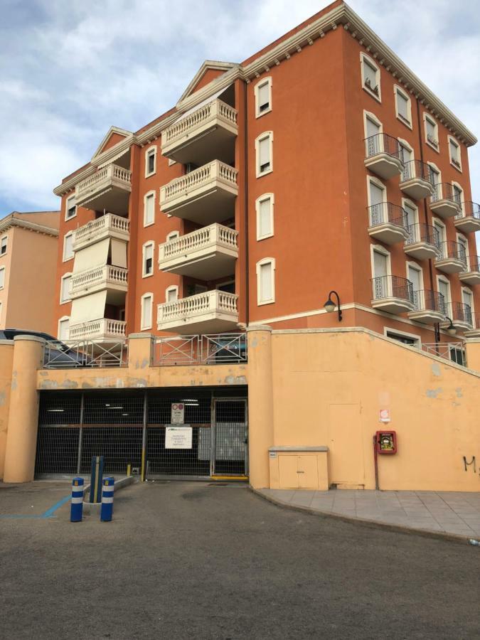 Via Acquedotto N. 66, Condominio "Le Piramidi" Olbia Buitenkant foto